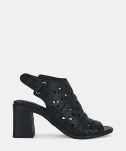 Attireaxis.shopeec212844c 1