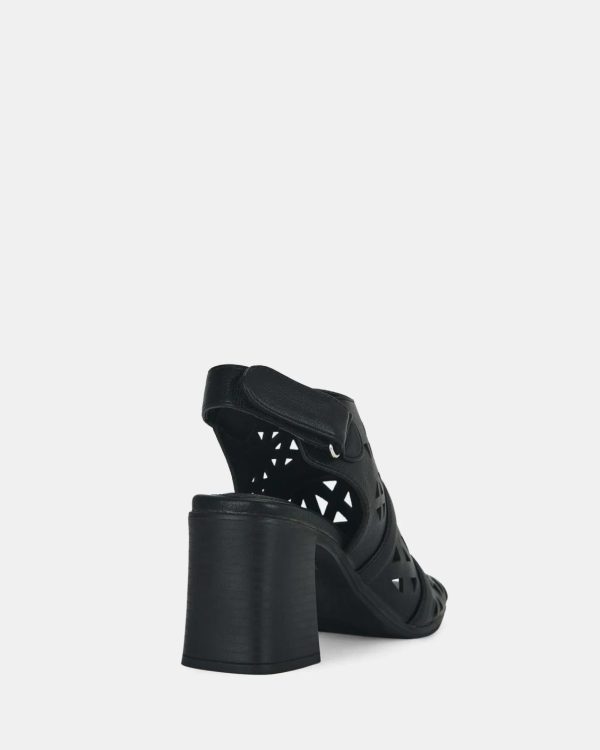 Attireaxis.shopeec212844c 4