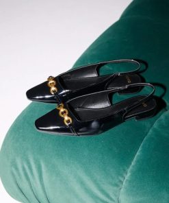 Attireaxis.shopef22136c5d 2