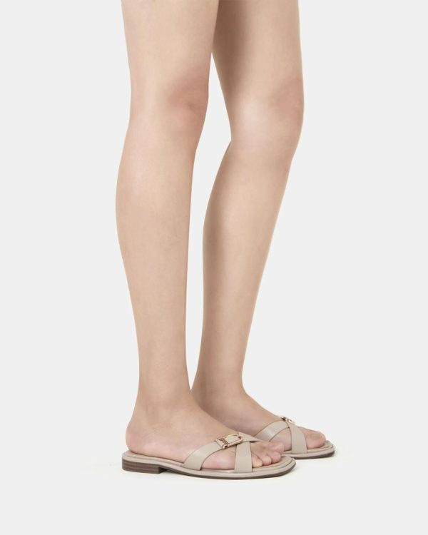 Attireaxis.shopf361f1b045 2